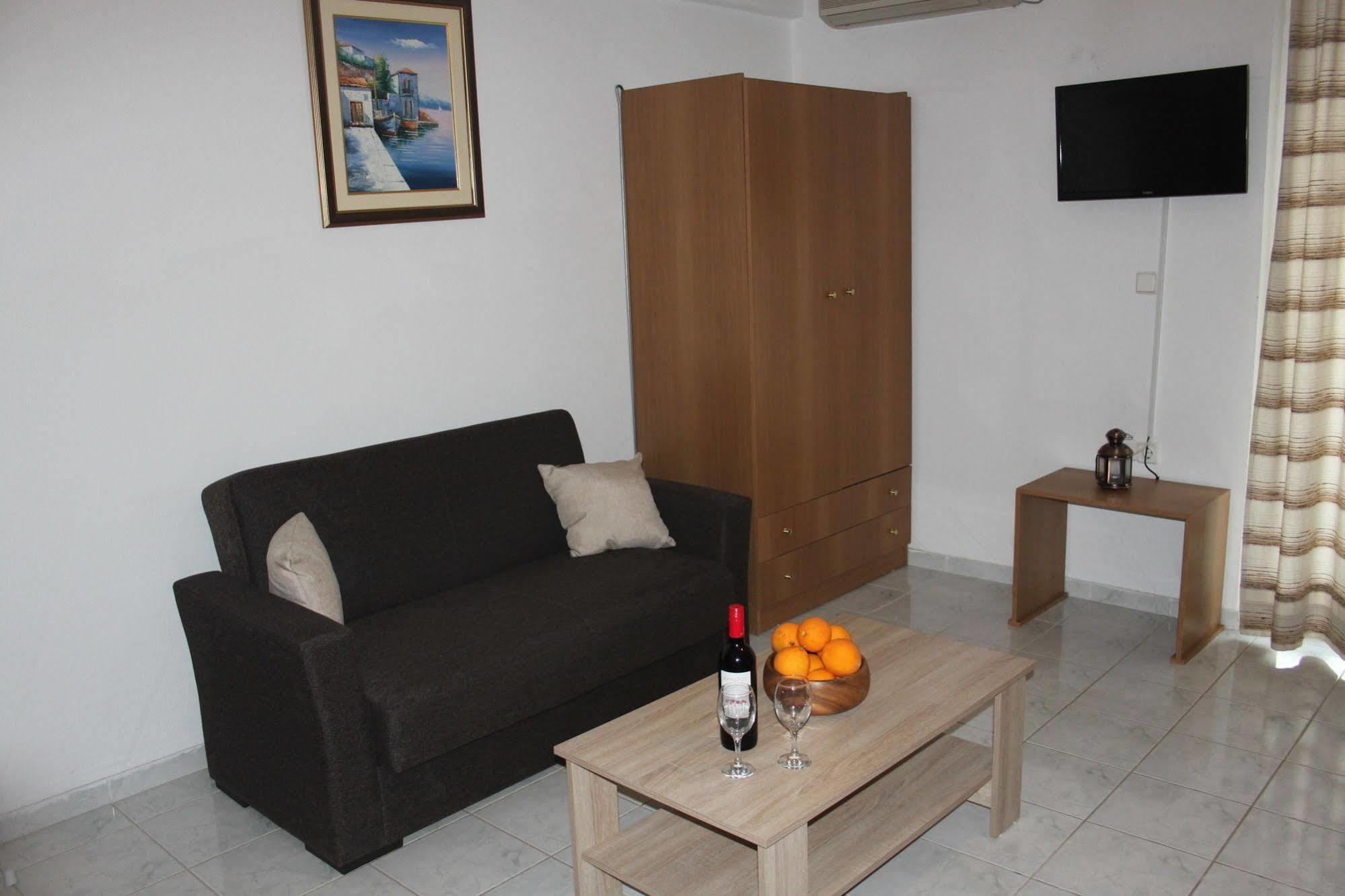 123 Armonia Studios Loutra Edipsou  Extérieur photo